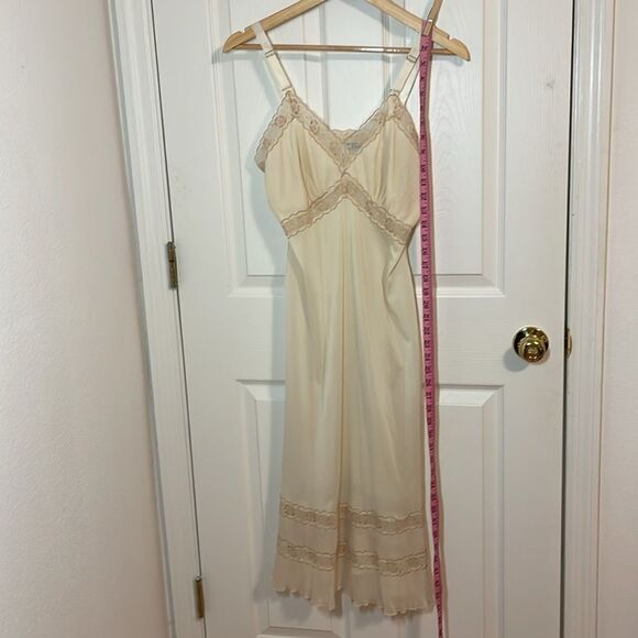 Vintage Nylon Nightgown, aesthetic, Beige, cream, Dress, Slip, Small - Picture 10 of 13